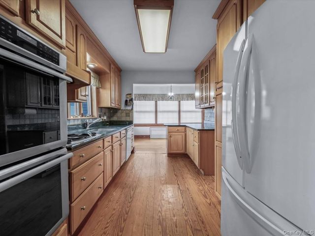 2807 157th Street, Flushing, NY 11354
