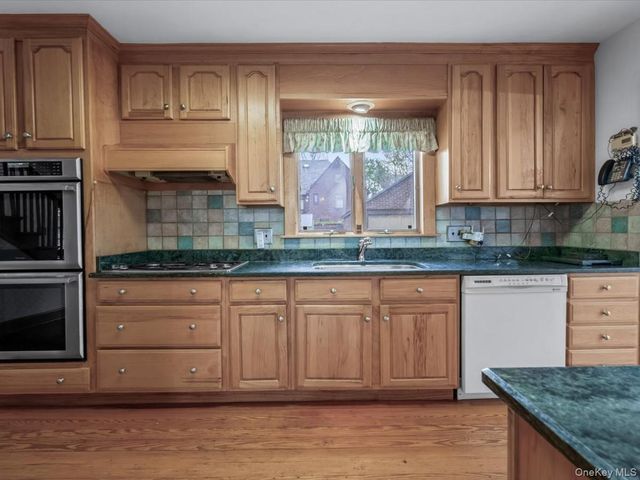2807 157th Street, Flushing, NY 11354
