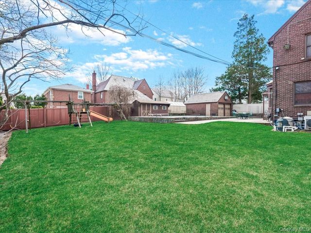 2807 157th Street, Flushing, NY 11354
