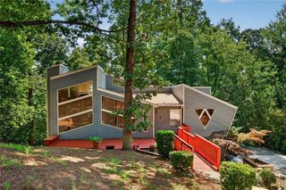 1981 Kinridge Road, Marietta, GA 30062