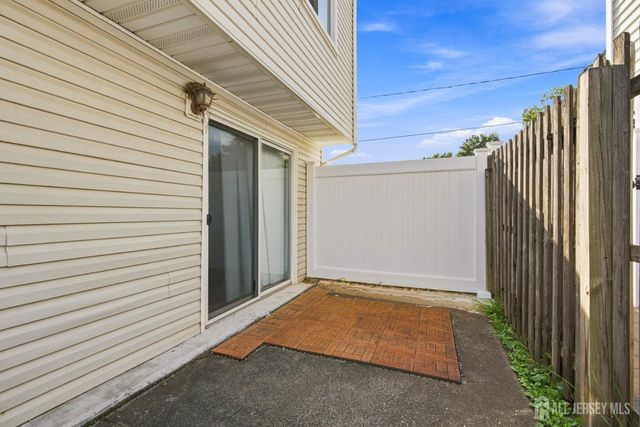 85 E Laurel Street, Carteret, NJ 07008