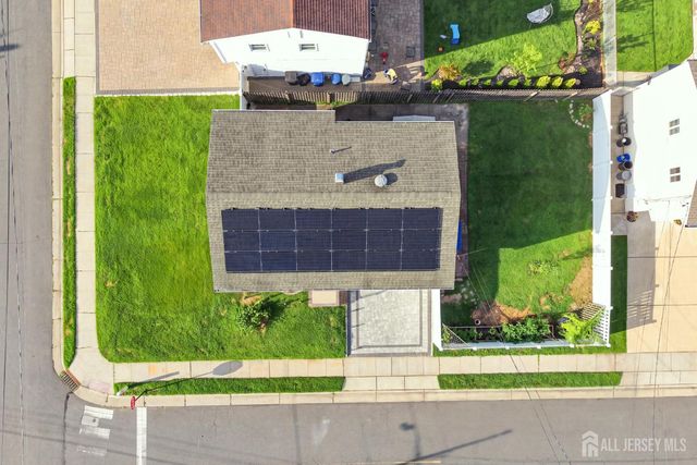 85 E Laurel Street, Carteret, NJ 07008