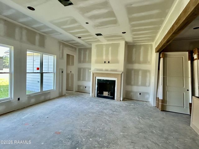 1315 River Road, Breaux Bridge, LA 70517