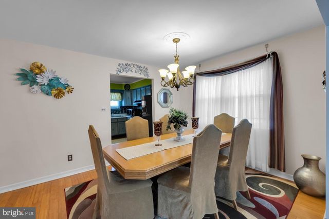 214 10TH AVE, Bethlehem, PA 18018