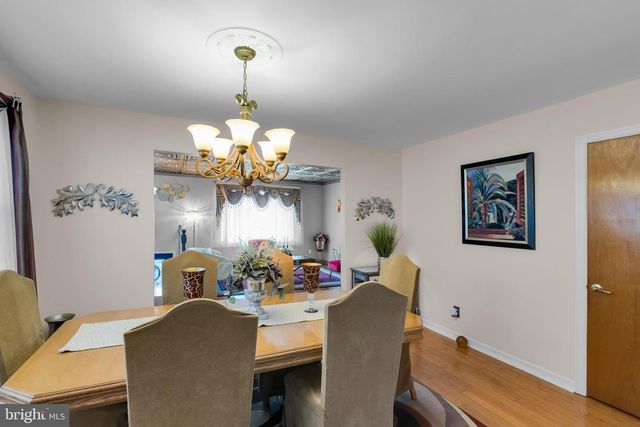 214 10TH AVE, Bethlehem, PA 18018