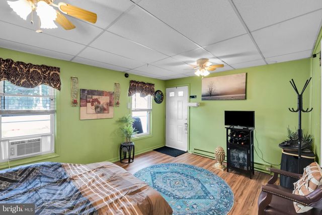 214 10TH AVE, Bethlehem, PA 18018