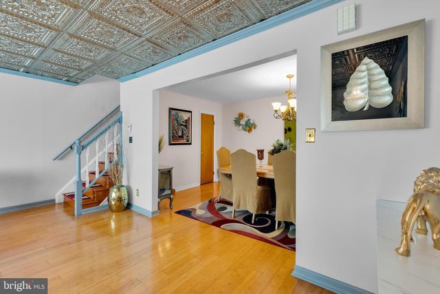 214 10TH AVE, Bethlehem, PA 18018