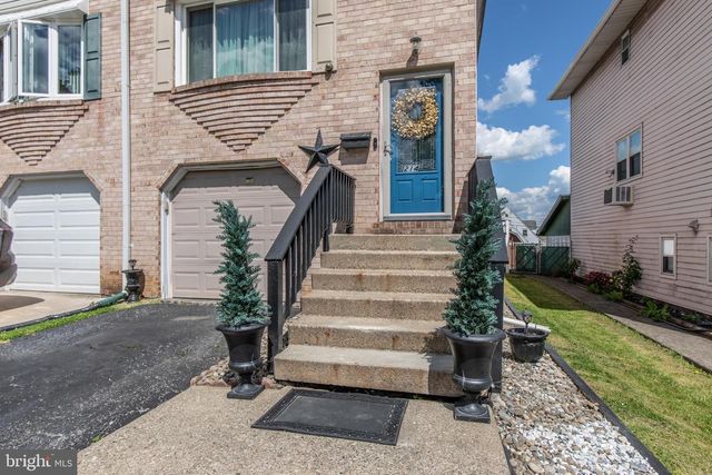 214 10TH AVE, Bethlehem, PA 18018