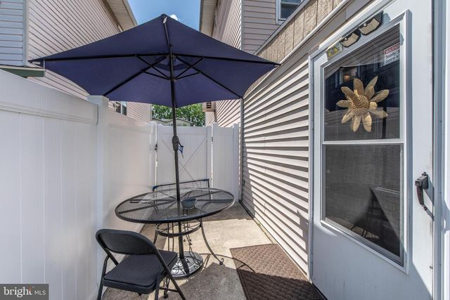 214 10TH AVE, Bethlehem, PA 18018