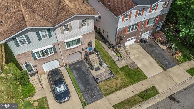 214 10TH AVE, Bethlehem, PA 18018