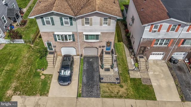 214 10TH AVE, Bethlehem, PA 18018