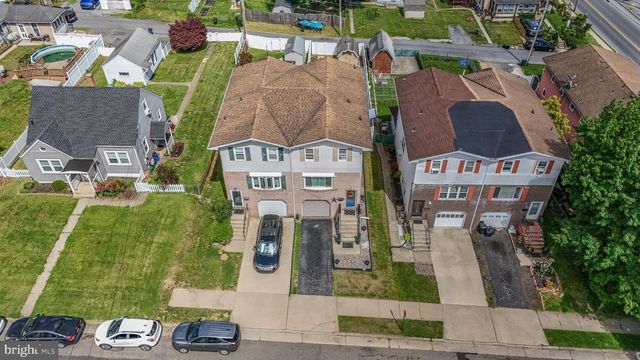 214 10TH AVE, Bethlehem, PA 18018
