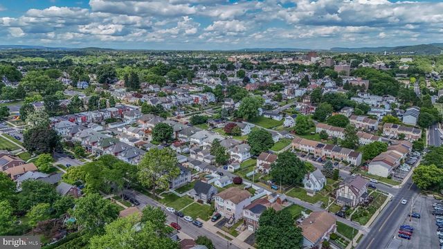 214 10TH AVE, Bethlehem, PA 18018