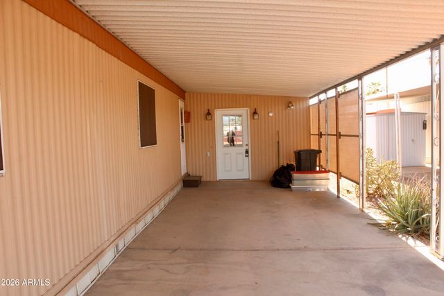 2605 S TOMAHAWK Road 112, Apache Junction, AZ 85119