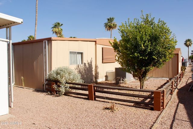 2605 S TOMAHAWK Road 112, Apache Junction, AZ 85119