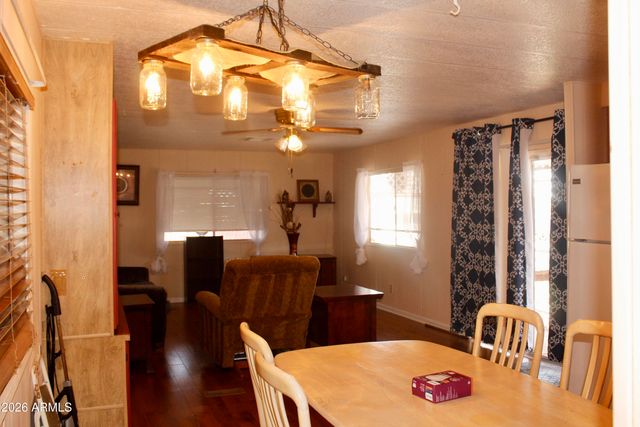 2605 S TOMAHAWK Road 112, Apache Junction, AZ 85119