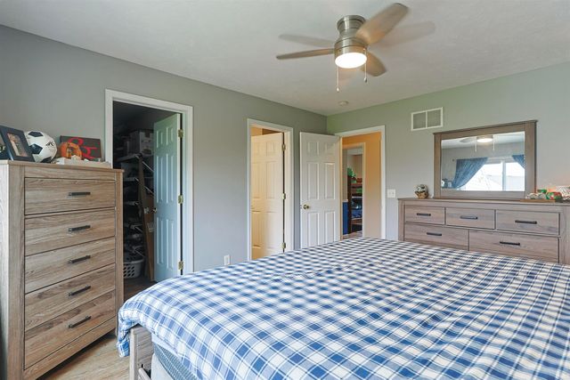 10888 Golden Pheasant Drive, Osceola, IN 46561