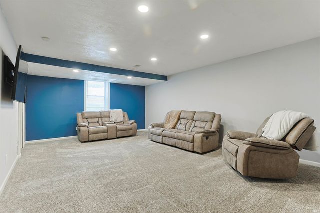 10888 Golden Pheasant Drive, Osceola, IN 46561