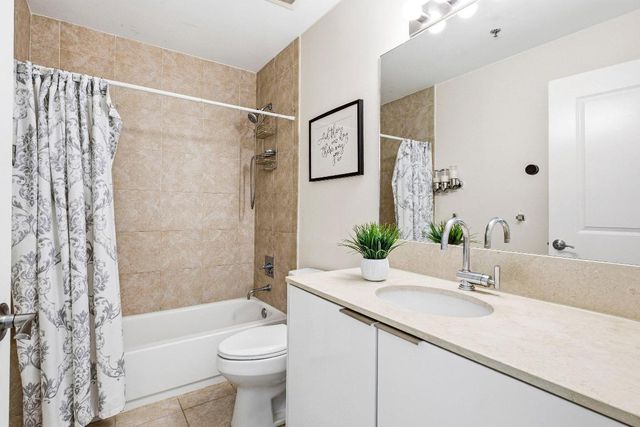 2641 N Flamingo Road 2701n, Sunrise, FL 33323