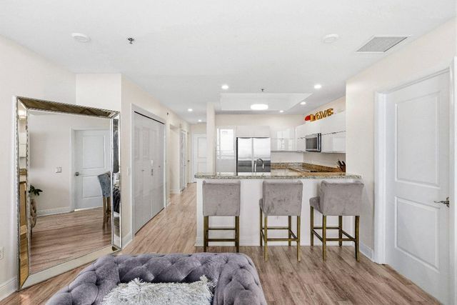 2641 N Flamingo Road 2701n, Sunrise, FL 33323