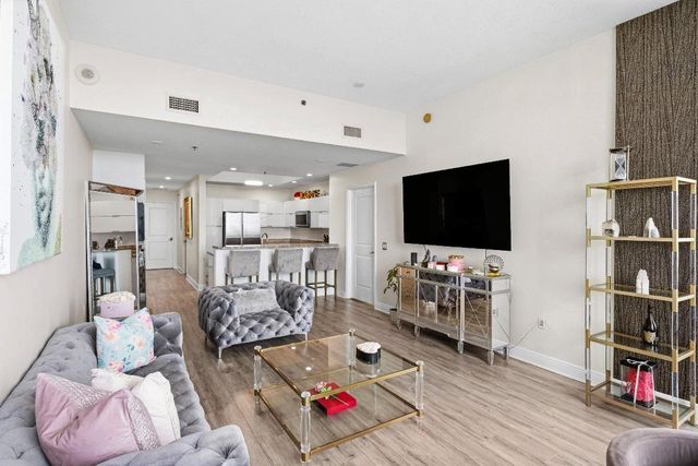 2641 N Flamingo Road 2701n, Sunrise, FL 33323