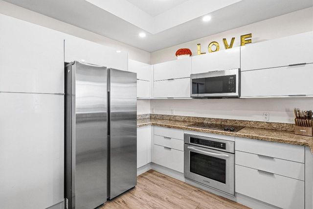 2641 N Flamingo Road 2701n, Sunrise, FL 33323