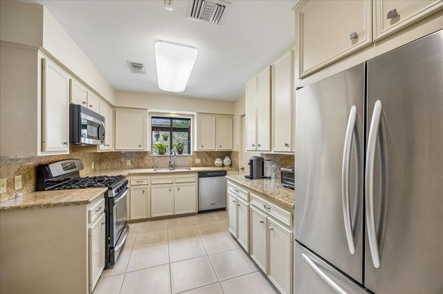 307 Oarman Court, Houston, TX 77079