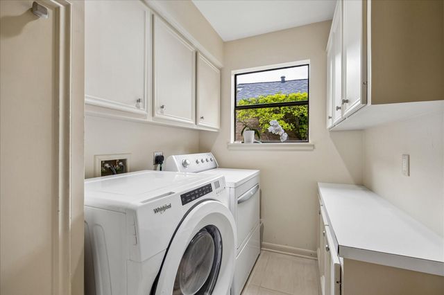 307 Oarman Court, Houston, TX 77079