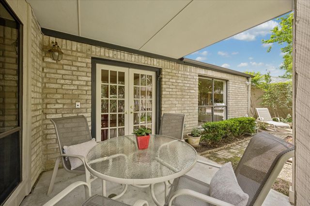 307 Oarman Court, Houston, TX 77079