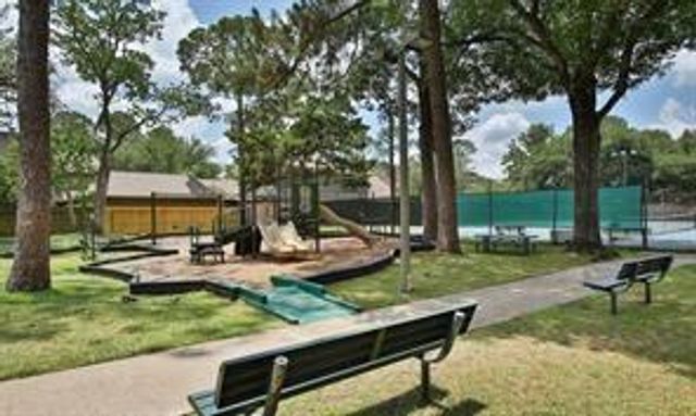 307 Oarman Court, Houston, TX 77079