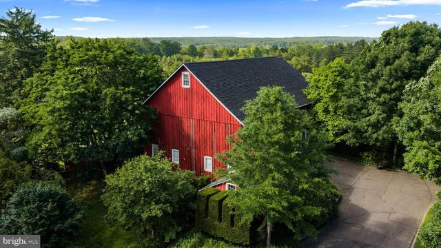 6764 PAXSON RD, New Hope, PA 18938