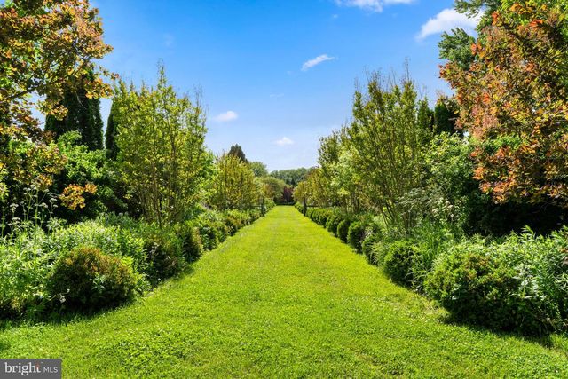 6764 PAXSON RD, New Hope, PA 18938