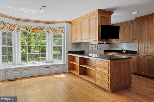 6764 PAXSON RD, New Hope, PA 18938