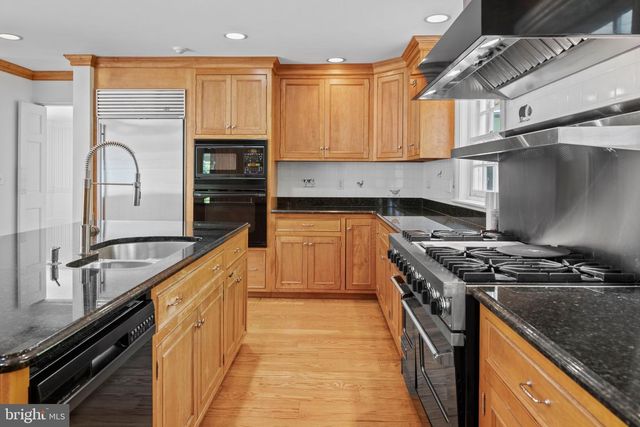 6764 PAXSON RD, New Hope, PA 18938