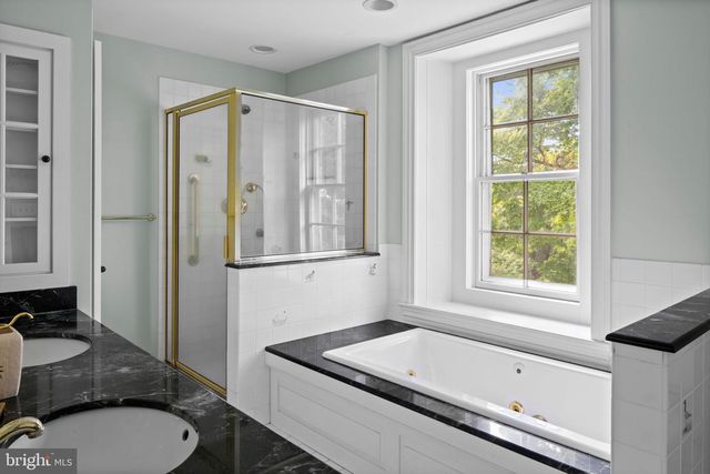 6764 PAXSON RD, New Hope, PA 18938