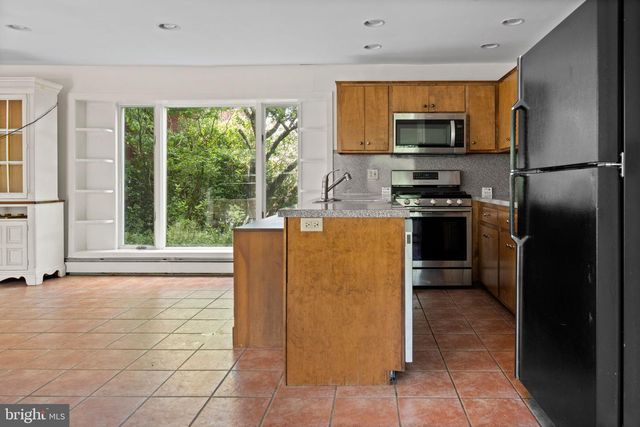 6764 PAXSON RD, New Hope, PA 18938