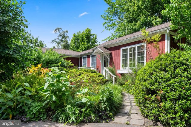 6764 PAXSON RD, New Hope, PA 18938