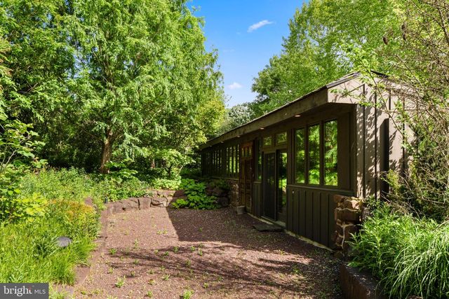 6764 PAXSON RD, New Hope, PA 18938