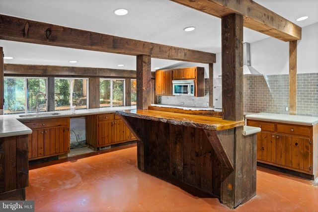 6764 PAXSON RD, New Hope, PA 18938