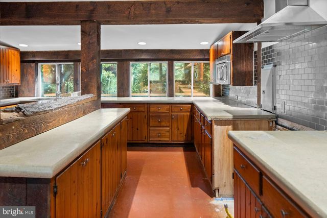 6764 PAXSON RD, New Hope, PA 18938