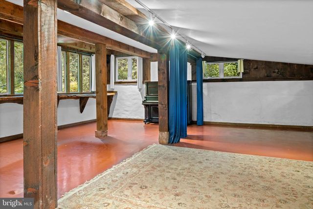6764 PAXSON RD, New Hope, PA 18938