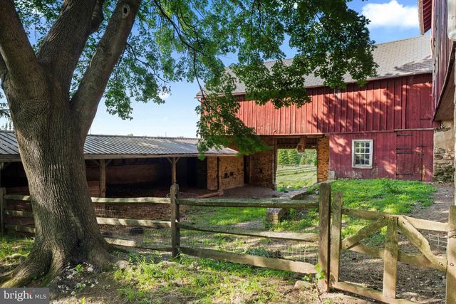 6764 PAXSON RD, New Hope, PA 18938