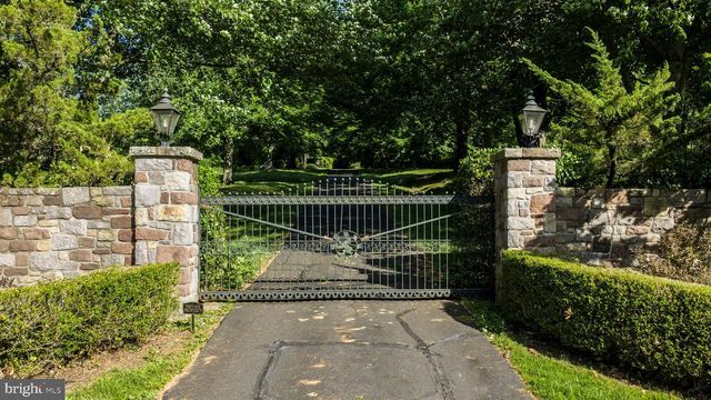 6764 PAXSON RD, New Hope, PA 18938