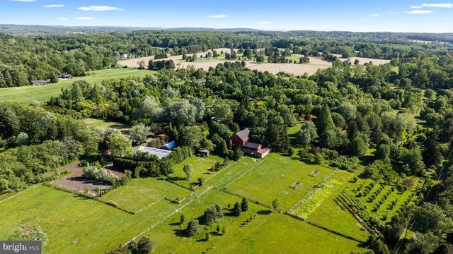 6764 PAXSON RD, New Hope, PA 18938