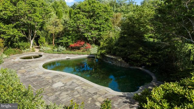 6764 PAXSON RD, New Hope, PA 18938