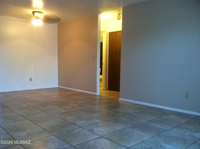 6625 E Golf Links Rd Apt 5, Tucson, AZ 85730