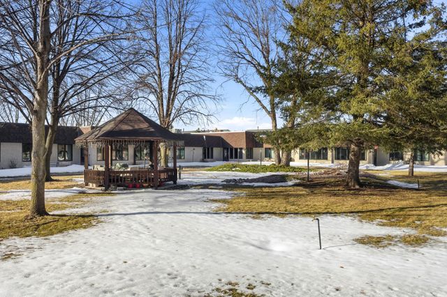 250 Freemont Avenue SE 120, Hutchinson, MN 55350