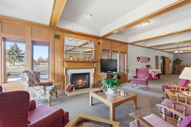 250 Freemont Avenue SE 120, Hutchinson, MN 55350