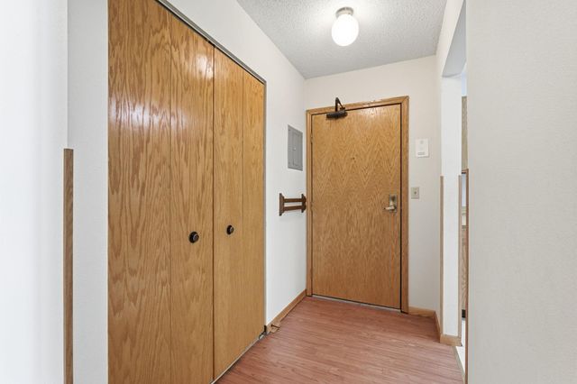 250 Freemont Avenue SE 120, Hutchinson, MN 55350