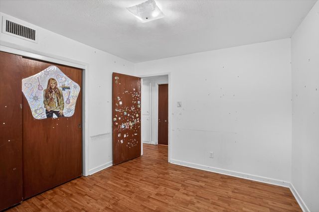 628 W Redbud Drive, Hurst, TX 76053